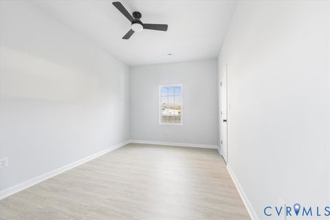 Tiny photo for 724 E Wythe Street, Petersburg, VA 23803 (MLS # 2606938)