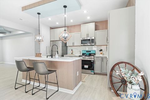 Tiny photo for 724 E Wythe Street, Petersburg, VA 23803 (MLS # 2606938)