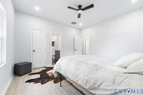 Tiny photo for 724 E Wythe Street, Petersburg, VA 23803 (MLS # 2606938)