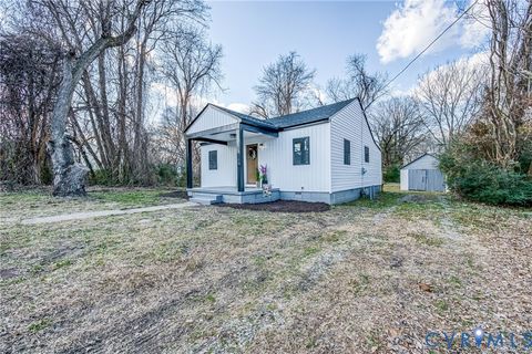 Tiny photo for 2509 Poplar Street, Hopewell, VA 23860 (MLS # 2600447)