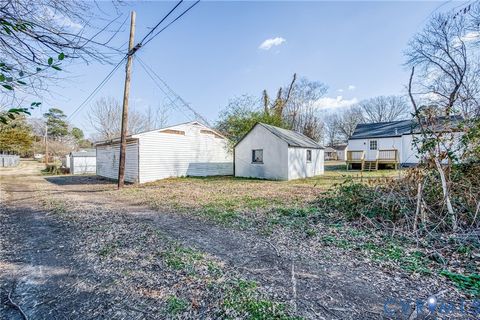 Tiny photo for 2509 Poplar Street, Hopewell, VA 23860 (MLS # 2600447)