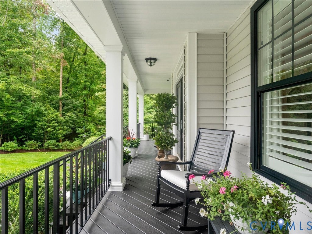 3647 Walkers Creek