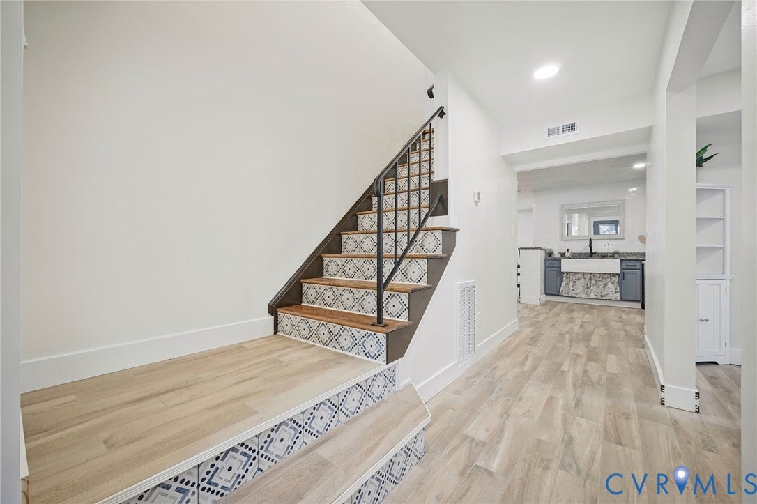 2517 Olympic Court