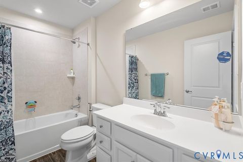 Tiny photo for 13507 Enon Oaks Place, Chester, VA 23836 (MLS # 2606833)