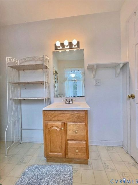 Tiny photo for 275 Reams Road, South Prince George, VA 23805 (MLS # 2532783)