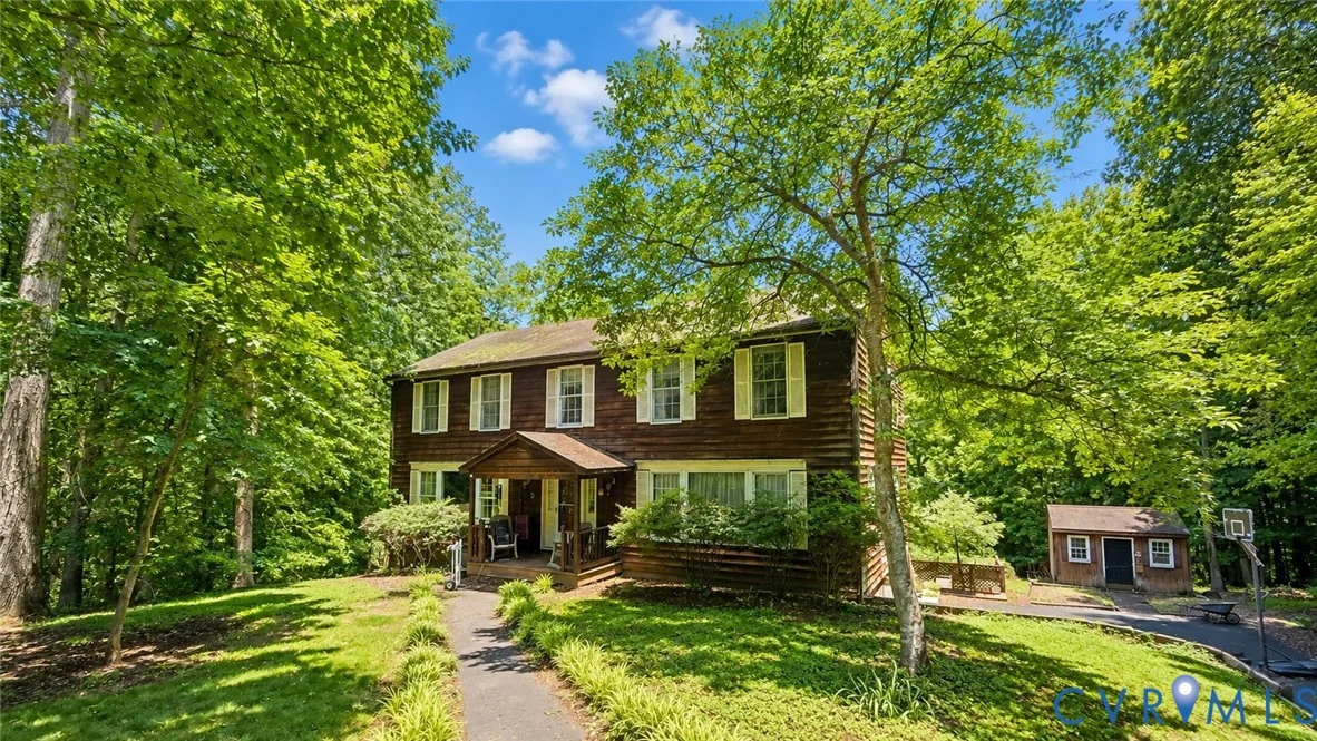 3 Elm Court