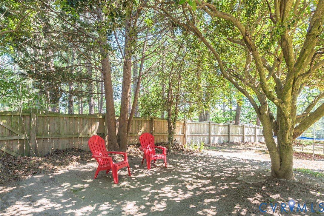 9705 Laurel Lakes Court