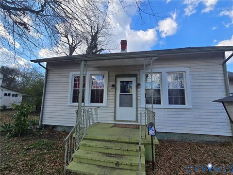 Photo of 312 Riverview Avenue, Hopewell, VA 23860 (MLS # 2600589)