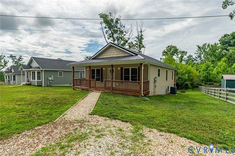 Tiny photo for 2357 Layne Street, Farmville, VA 23901 (MLS # 2616598)