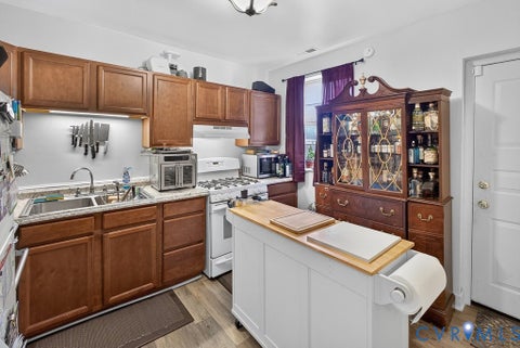 Tiny photo for 1826 Idlewood Avenue, Richmond, VA 23220 (MLS # 2623142)