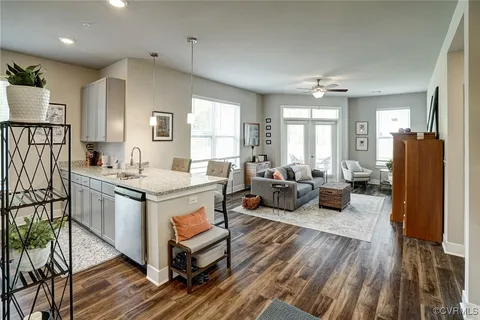 MLS: 2512156