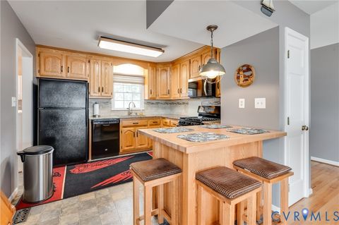 Tiny photo for 11802 Deep Point Lane, Gloucester, VA 23061 (MLS # 2604067)