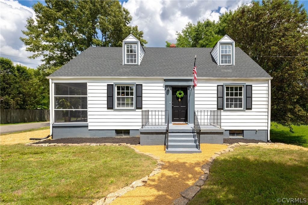 Photo for 7304 Atlee Road, Mechanicsville, VA 23111 (MLS # 2413602)
