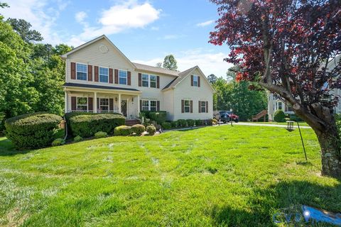 Photo of 5106 Timsbury Pointe Drive, Chesterfield, VA 23831 (MLS # 2611122)