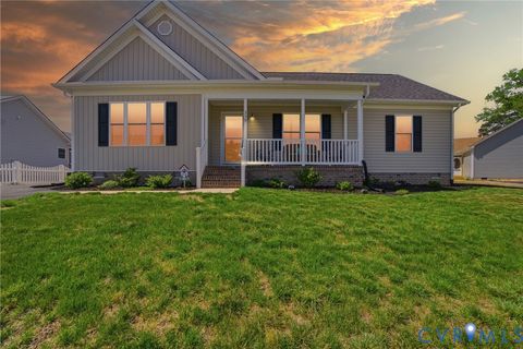 Photo of 330 Pinecliffe Drive, Colonial Heights, VA 23834 (MLS # 2611439)