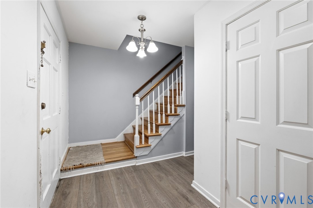 3941 Llewellyn Lane