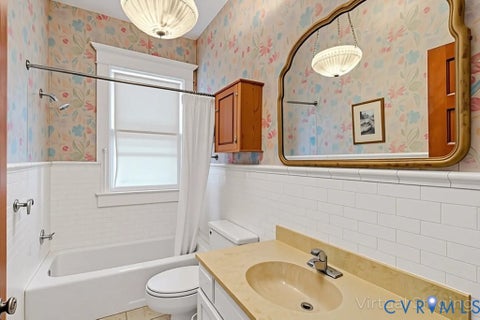 Tiny photo for 218 Fleeton Point Circle Cir, Reedville, VA 22539 (MLS # 2629325)