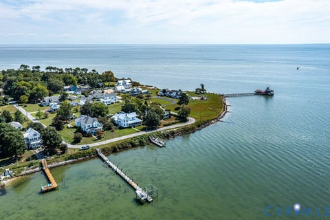 Tiny photo for 218 Fleeton Point Circle Cir, Reedville, VA 22539 (MLS # 2629325)