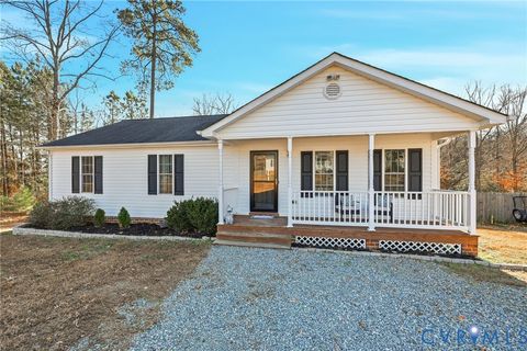Photo of 109 St Charles Place, Aylett, VA 23009 (MLS # 2532580)