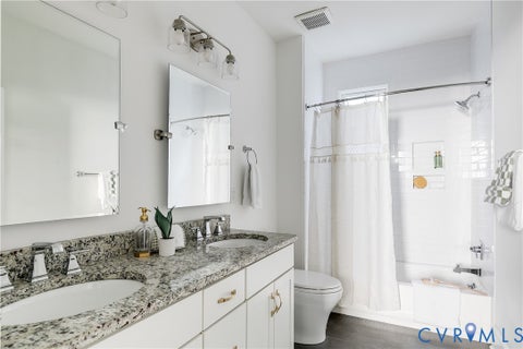 Tiny photo for 1505 Oakwood Avenue, Richmond, VA 23223 (MLS # 2624514)