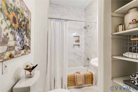 Tiny photo for 1505 Oakwood Avenue, Richmond, VA 23223 (MLS # 2624514)