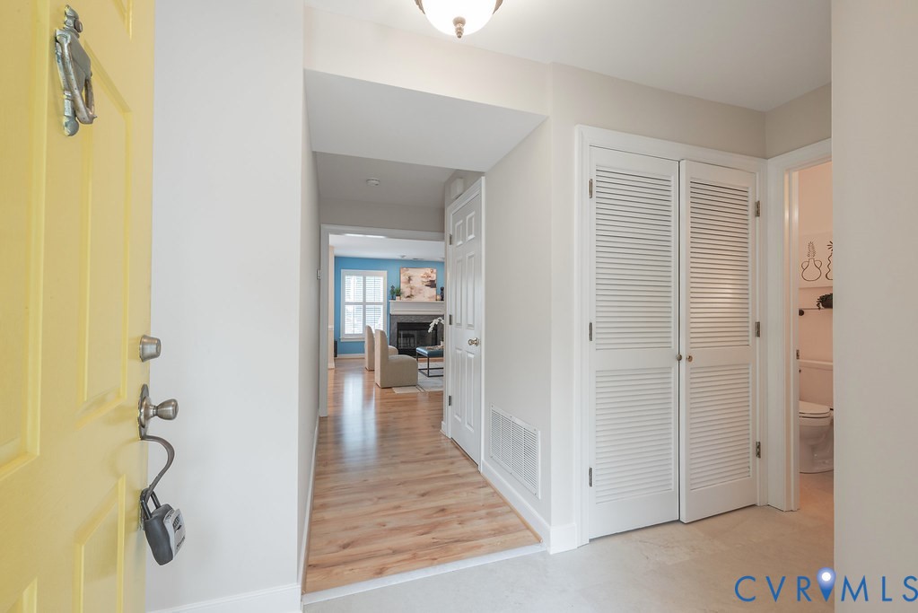 3807 Foxfield Court