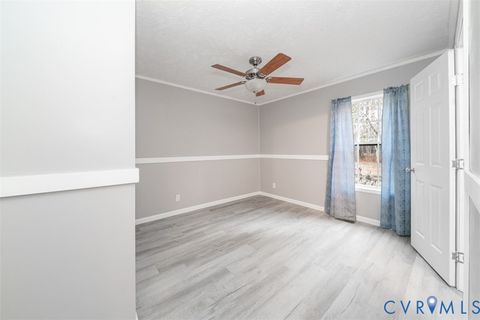 Tiny photo for 11761 Twin Brooks Way, New Kent, VA 23140 (MLS # 2601229)