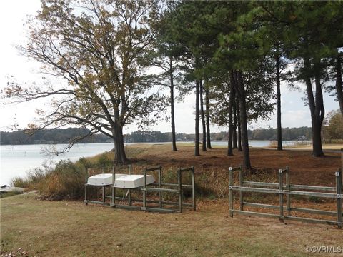 Tiny photo for Lots 9 & 10 Pocahontas Drive, Kilmarnock, VA 22482 (MLS # 2508886)