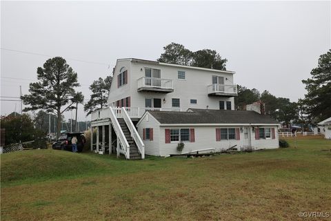 A home in Deltaville