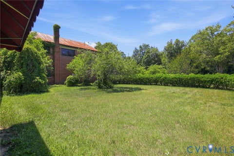 Tiny photo for 11152 Cross County Road, Mineral, VA 23117 (MLS # 2627635)