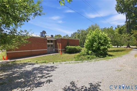 Tiny photo for 11152 Cross County Road, Mineral, VA 23117 (MLS # 2627635)