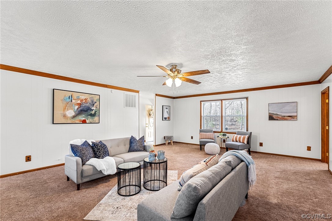 Photo 7 of 49 of 17543 Le Master Road house