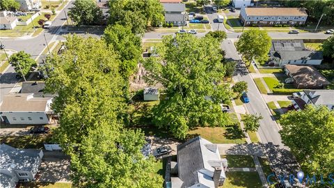 Tiny photo for 2323 Courtney Avenue, Norfolk, VA 23504 (MLS # 2610905)