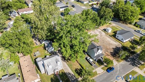 Tiny photo for 2323 Courtney Avenue, Norfolk, VA 23504 (MLS # 2610905)