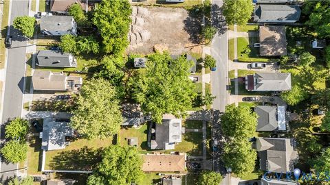 Tiny photo for 2323 Courtney Avenue, Norfolk, VA 23504 (MLS # 2610905)