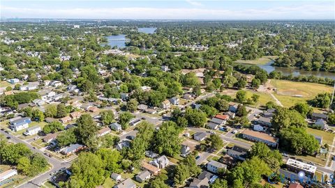 Tiny photo for 2323 Courtney Avenue, Norfolk, VA 23504 (MLS # 2610905)