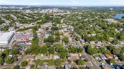 Tiny photo for 2323 Courtney Avenue, Norfolk, VA 23504 (MLS # 2610905)