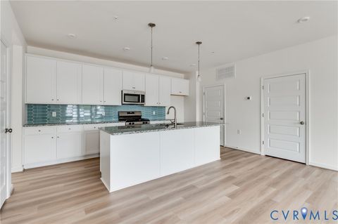 Tiny photo for 5304 Twisting Vine Lane #102, Glen Allen, VA 23059 (MLS # 2527412)