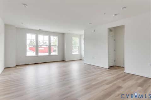 Tiny photo for 5304 Twisting Vine Lane #102, Glen Allen, VA 23059 (MLS # 2527412)