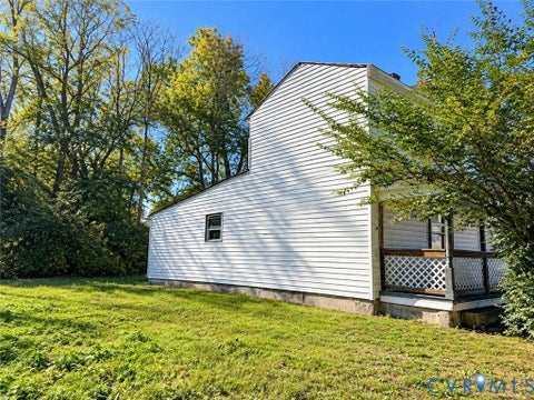 Tiny photo for 844 Gladstone Street, Petersburg, VA 23803 (MLS # 2629356)