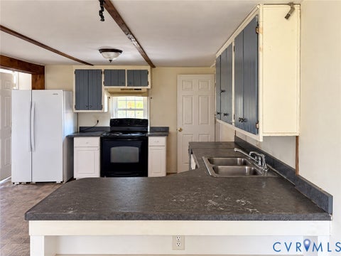 Tiny photo for 844 Gladstone Street, Petersburg, VA 23803 (MLS # 2629356)