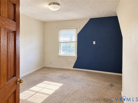 Tiny photo for 844 Gladstone Street, Petersburg, VA 23803 (MLS # 2629356)