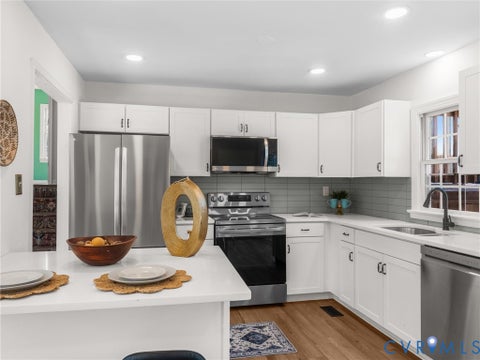 Tiny photo for 1502 Winder Street, Richmond, VA 23220 (MLS # 2627864)