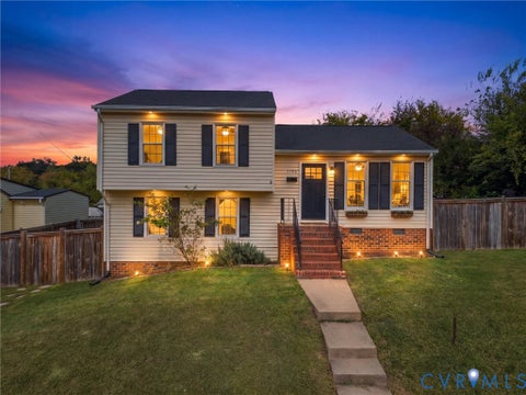 Photo of 1502 Winder Street, Richmond, VA 23220 (MLS # 2627864)