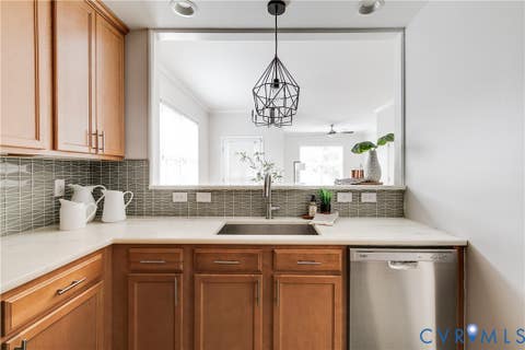 Tiny photo for 900 N 26th Street, Richmond, VA 23223 (MLS # 2616251)