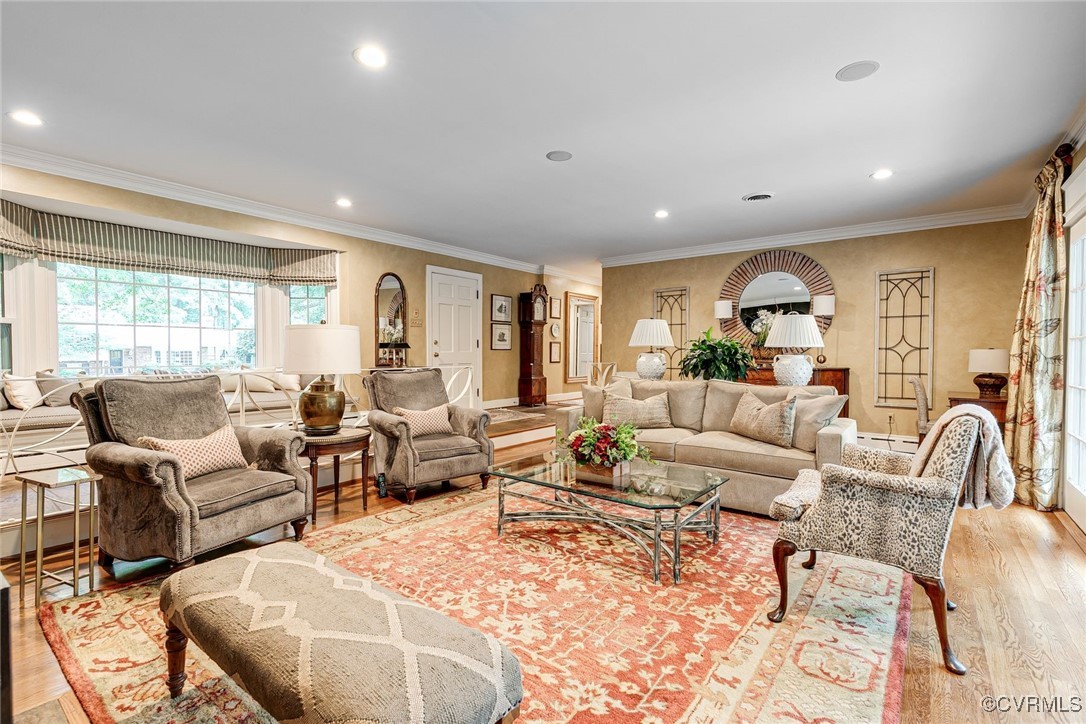 7 Ralston Road