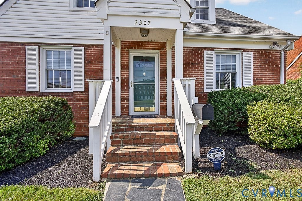2307 Dumbarton Road - Photo 3