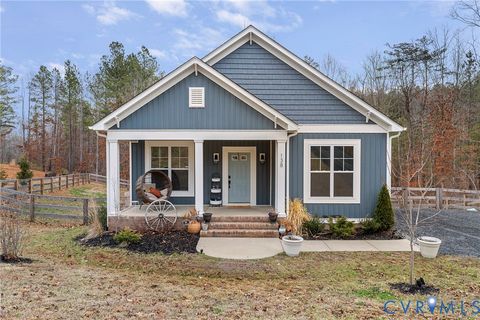 Photo of 138 Forest Ridge Lane, Scottsville, VA 24590 (MLS # 2605029)