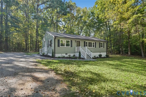 Photo of 15227 Horseshoe Bridge Road, Hanover, VA 23047 (MLS # 2628494)