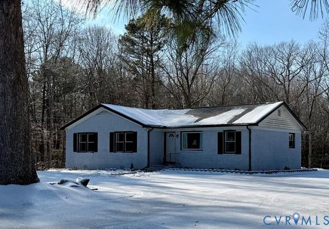 Tiny photo for 2539 Hampton Hall Road, Callao, VA 22435 (MLS # 2602559)